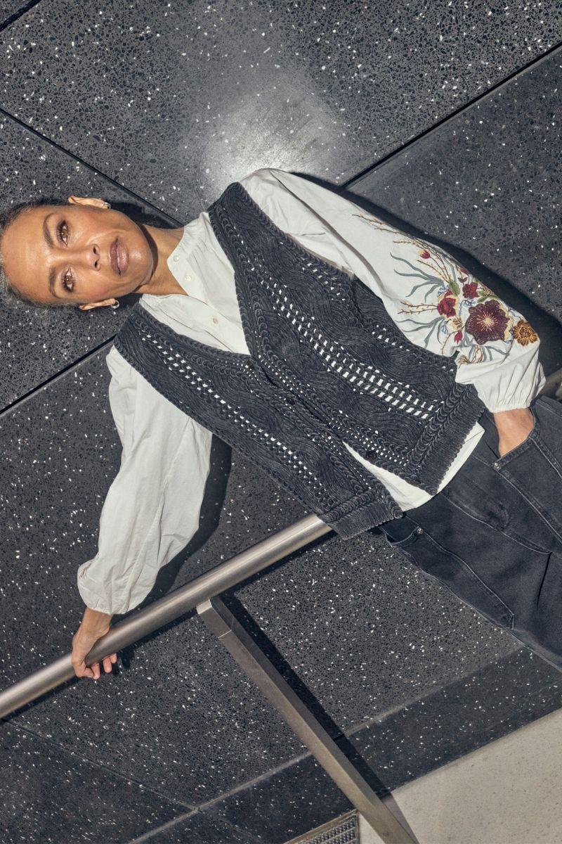 Albanju Knit Lace Vest | Phantom | Strik fra Mos Mosh