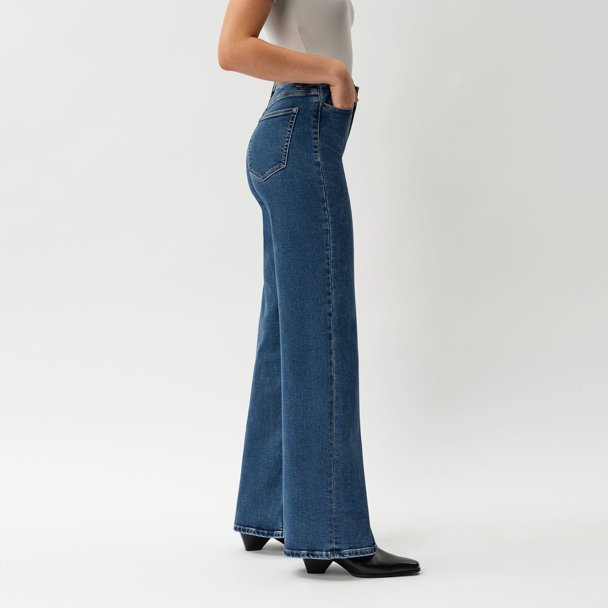 Avslappet comfortdenim jeans | oversize trendy denim for dame