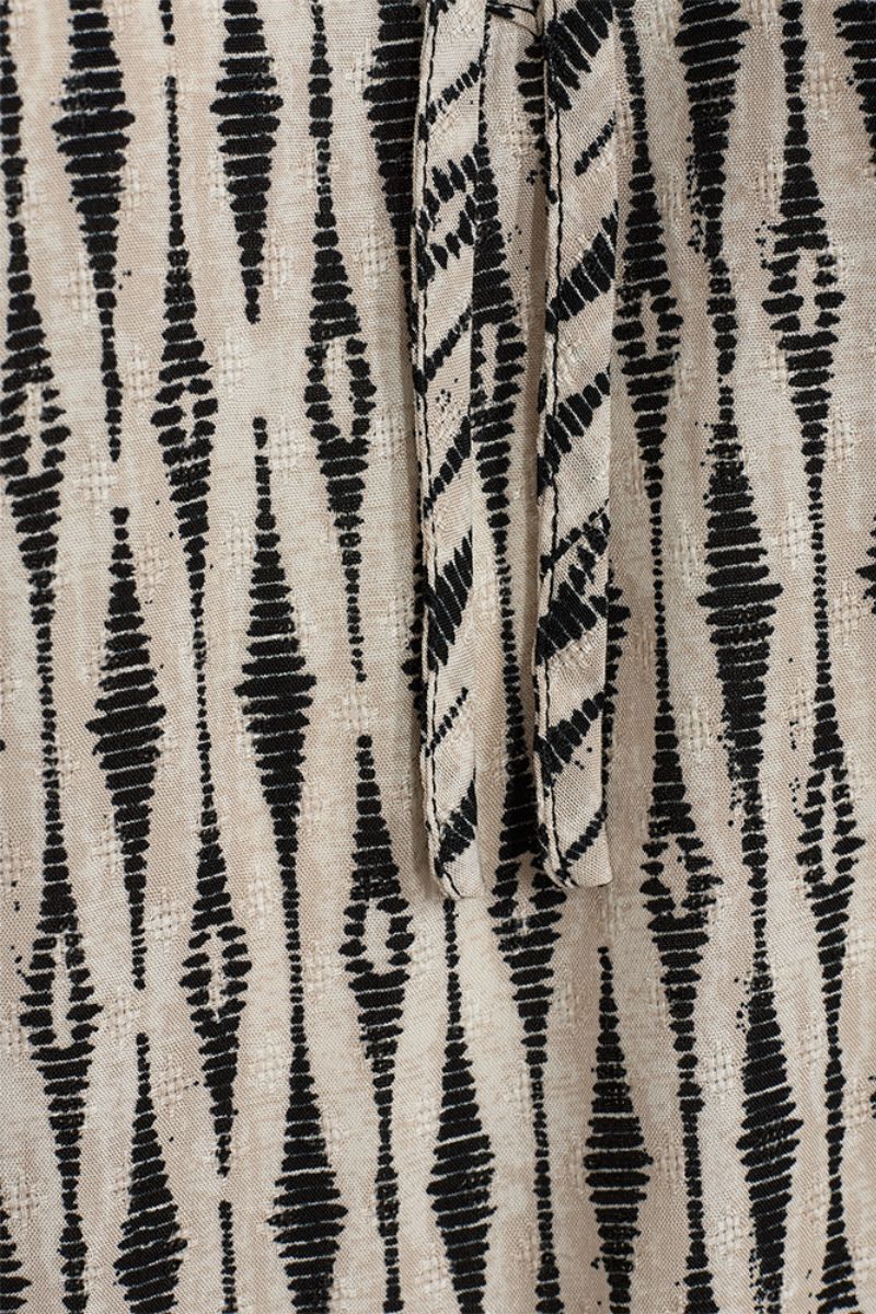 Adney Dress 205435 | Moonbeam W. Black | Kjole fra Freequent