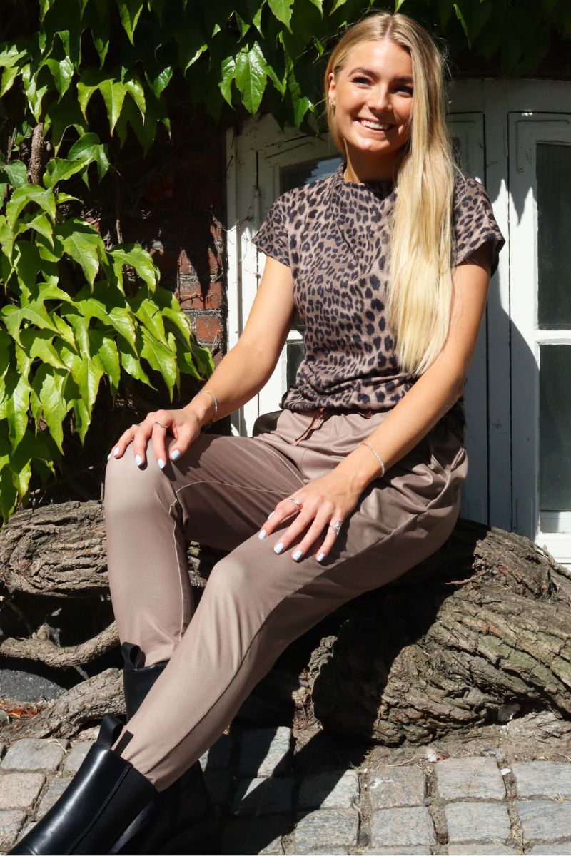 Alma Pants | Light Fossil | Bukser fra Liberté