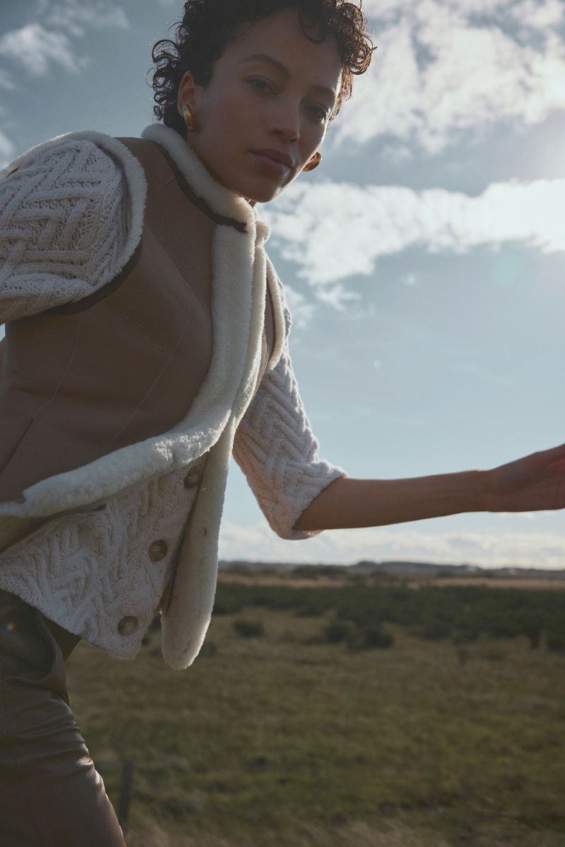 Abena Shearling waistcoat | Super Neutral | Vest fra Gustav