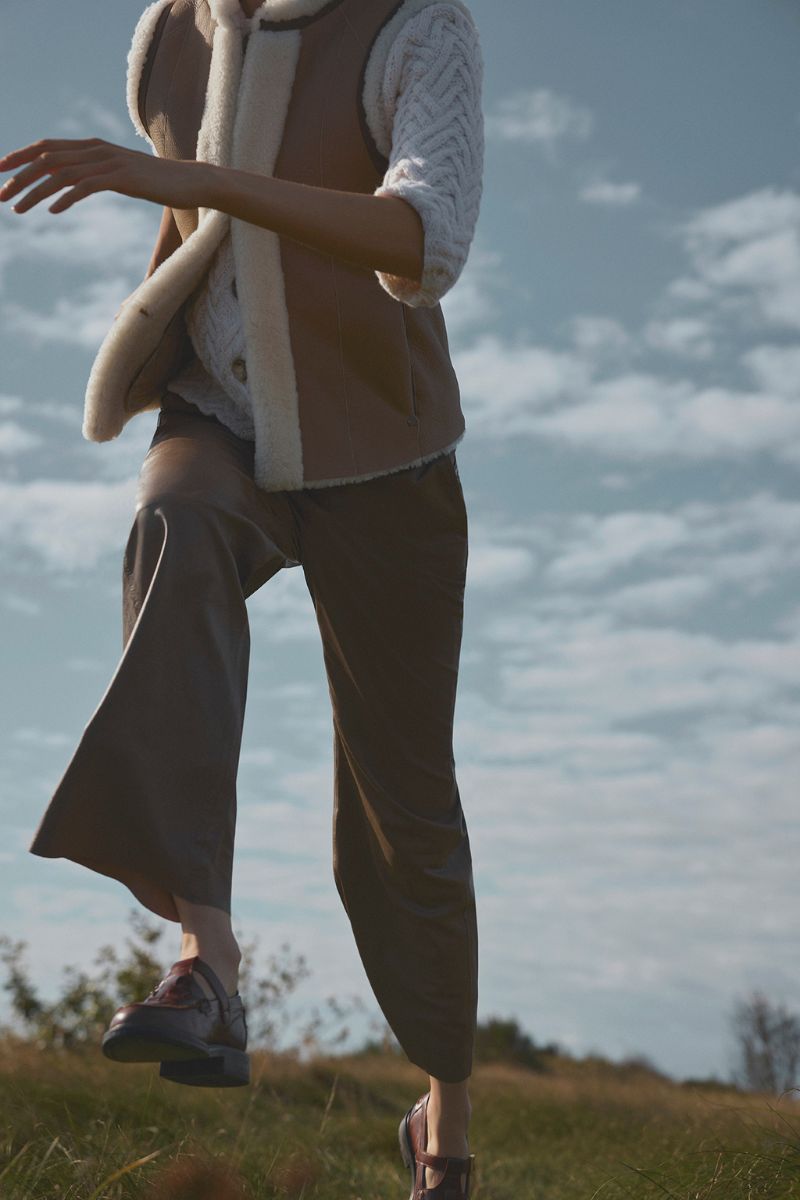 Abena Shearling waistcoat | Super Neutral | Vest fra Gustav