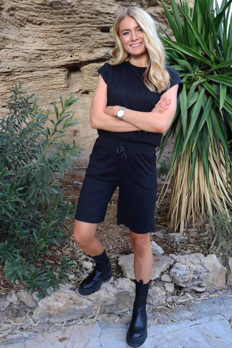 Alma Long Shorts | Black | Shorts fra Liberté