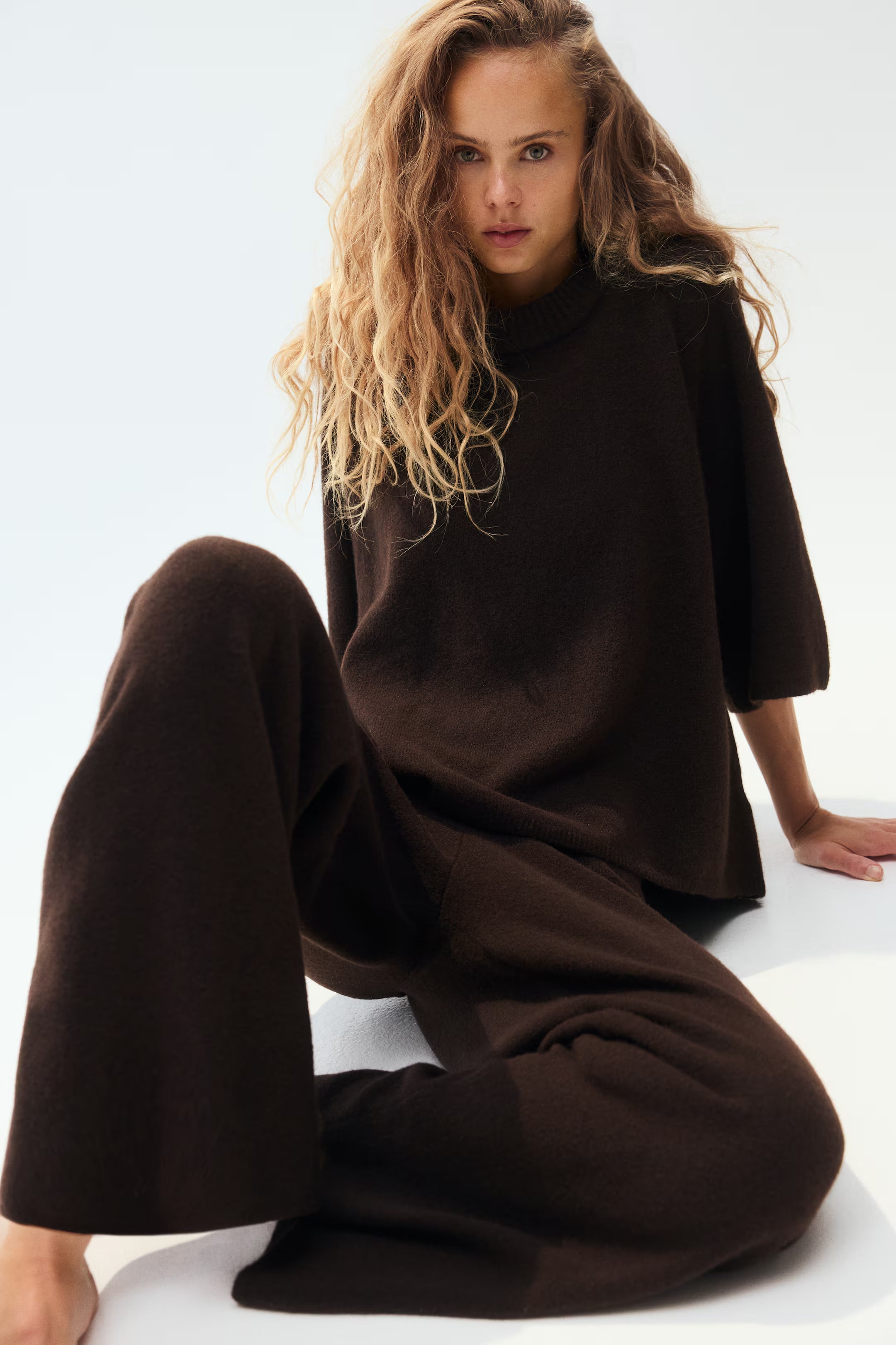 Bonnie Finstrikket Sett