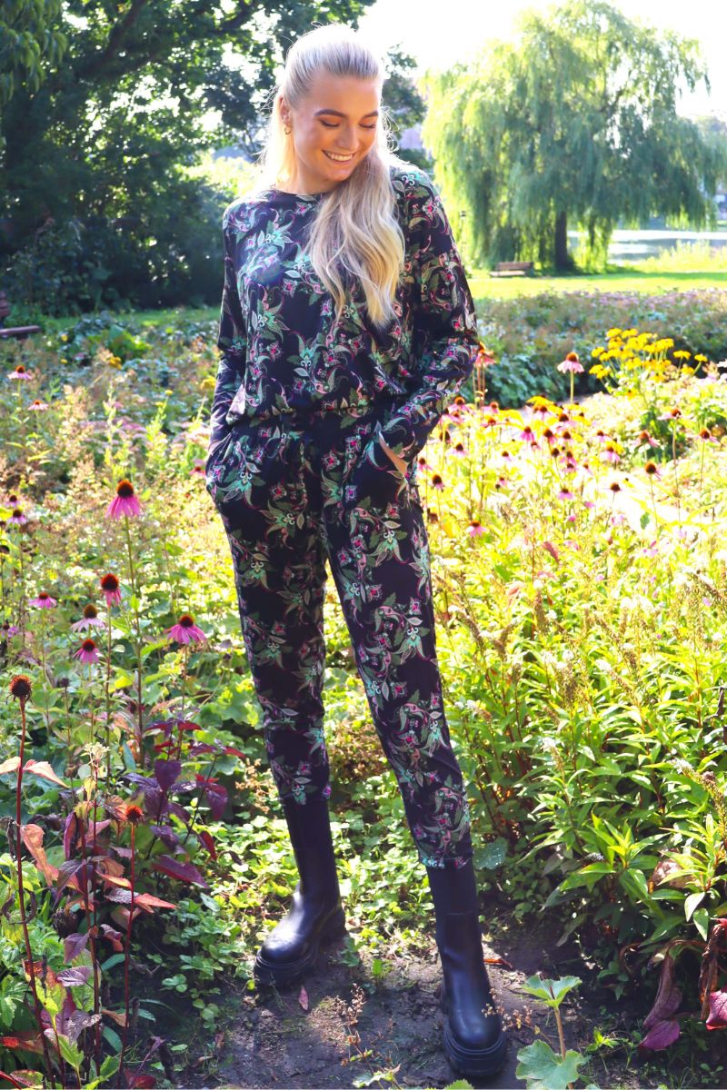 Alma Pants 9500 | Army Pink Paisley | Bukser fra Liberté