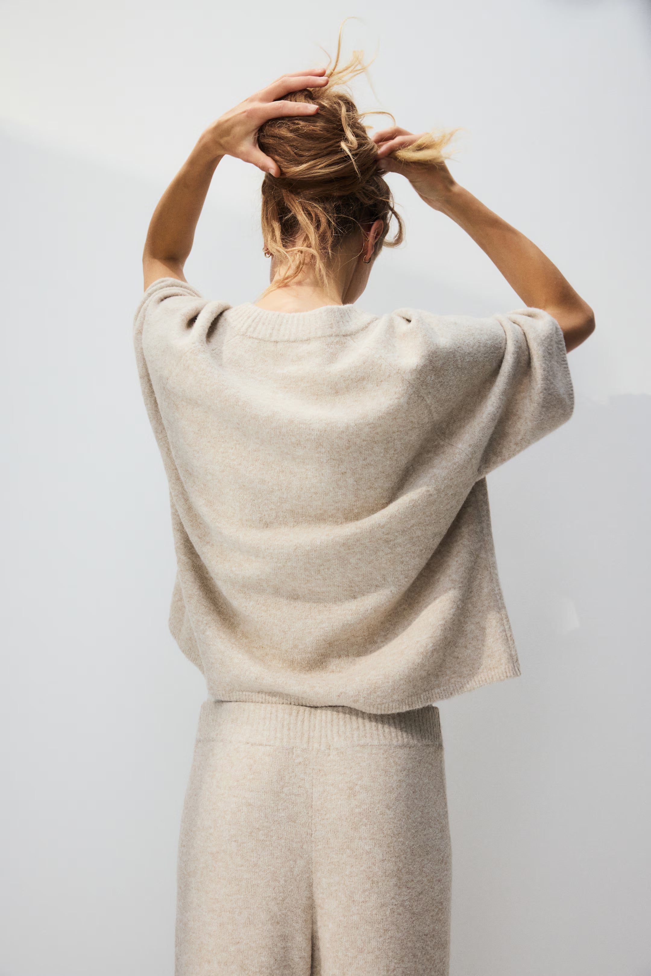 Bonnie Finstrikket Sett