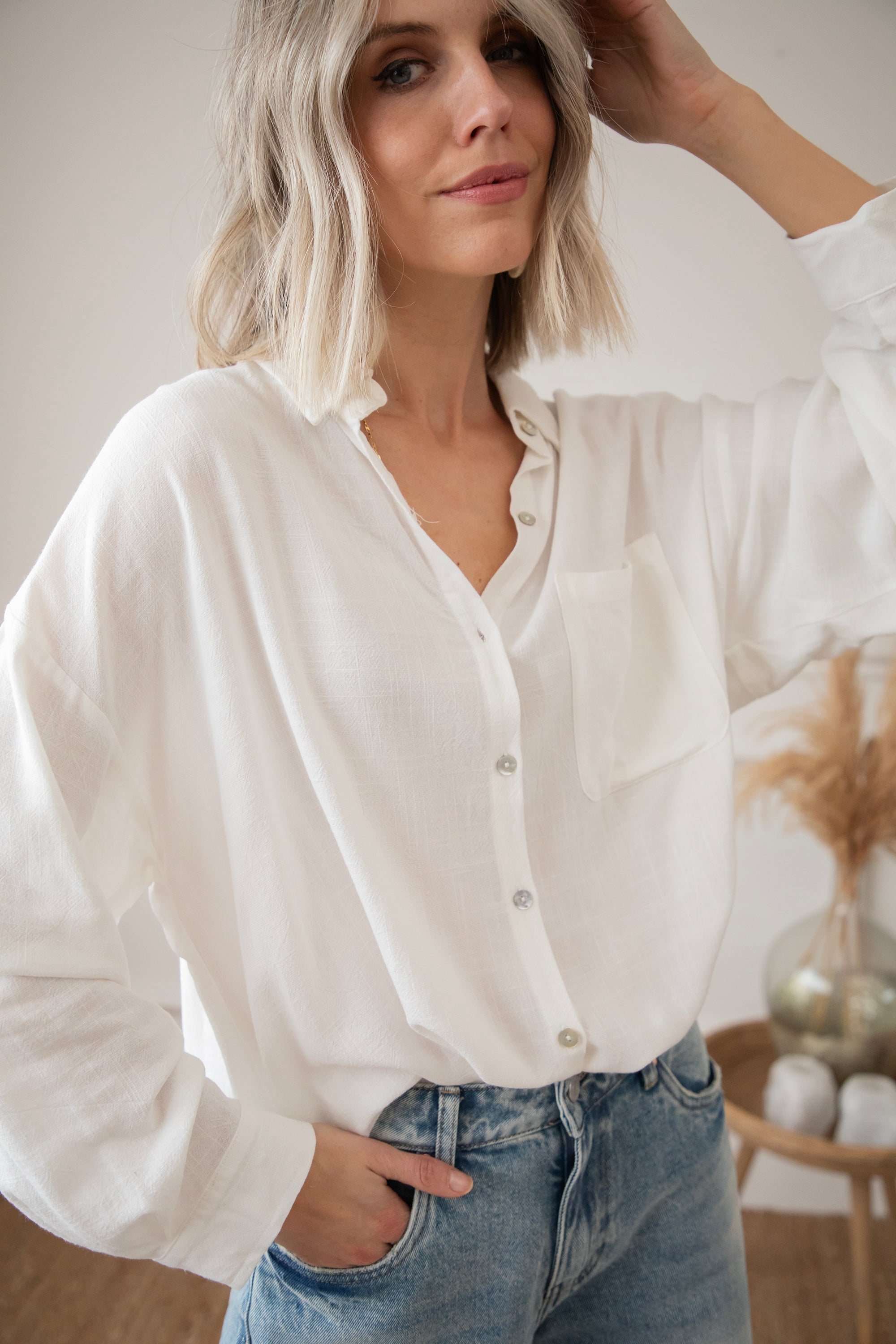 LØS LINBLUSE – BEIGE | OVERSIZE TRENDY SOMMERBLUSSE