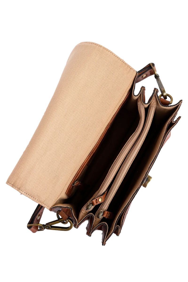 Alba Big | Walnut | Crossover fra Re:designed