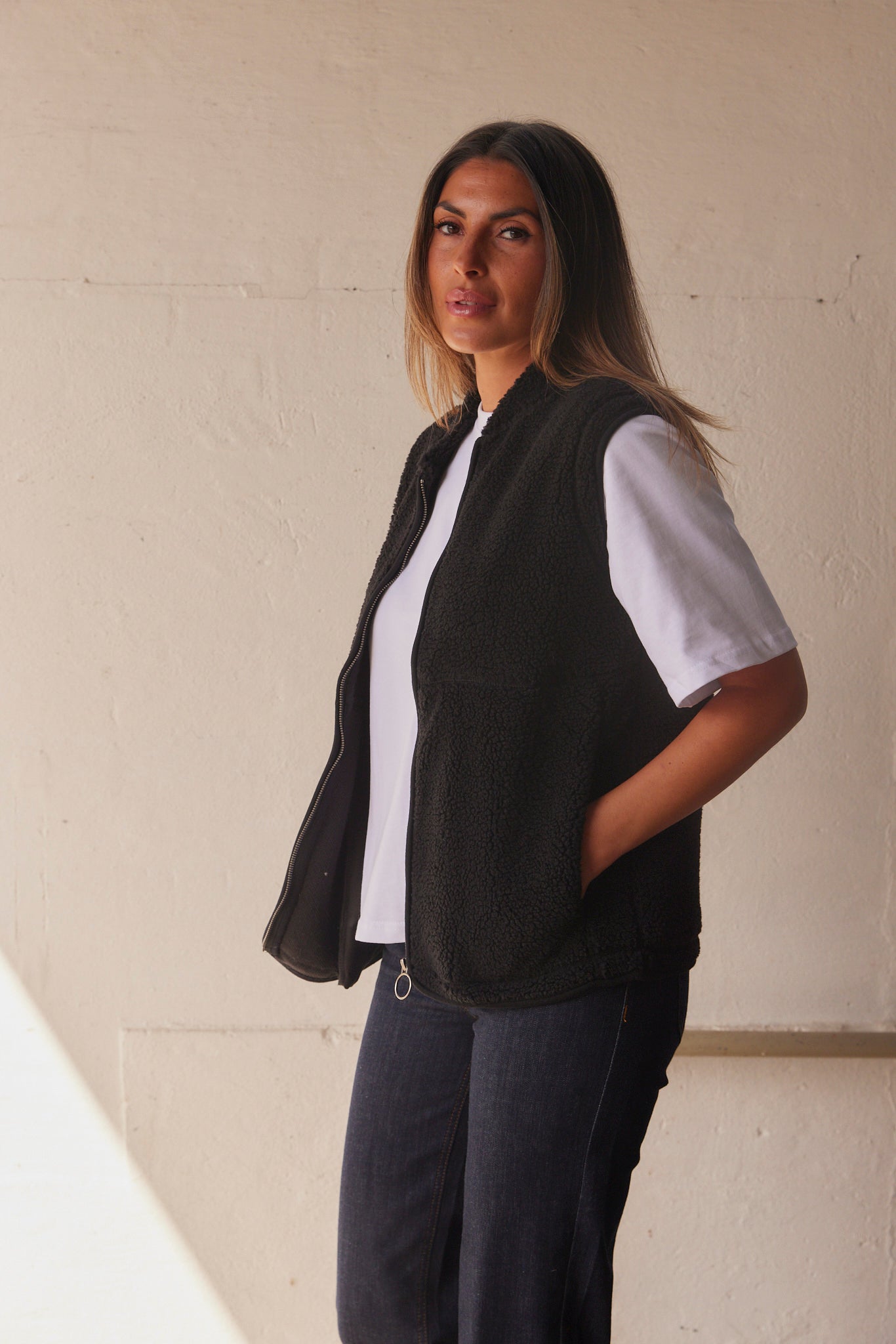 Ada Waistcoat | Sort | Teddy vest fra French Laundry