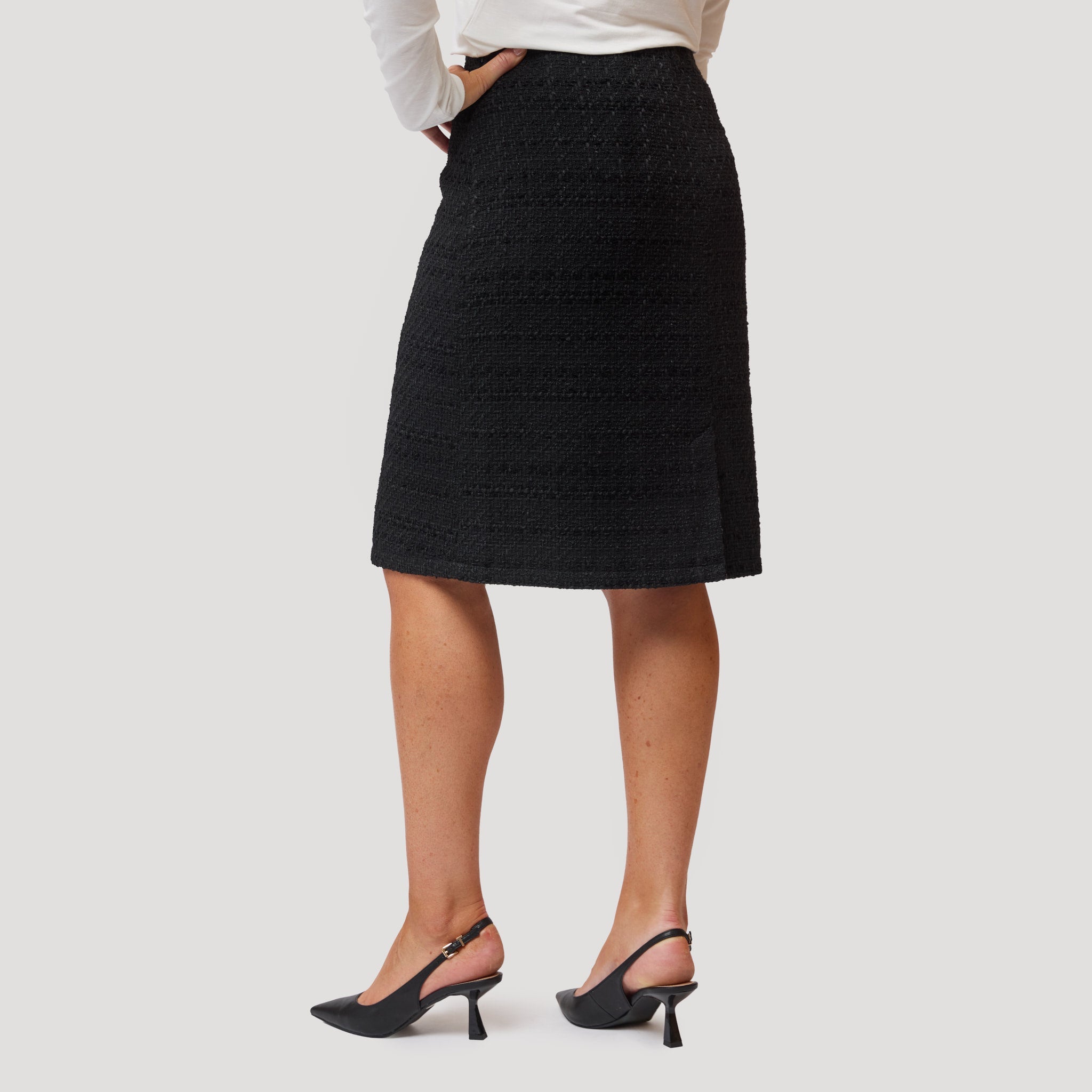Carmen kjole – svart | trendy chic elegant midi kjole for dame