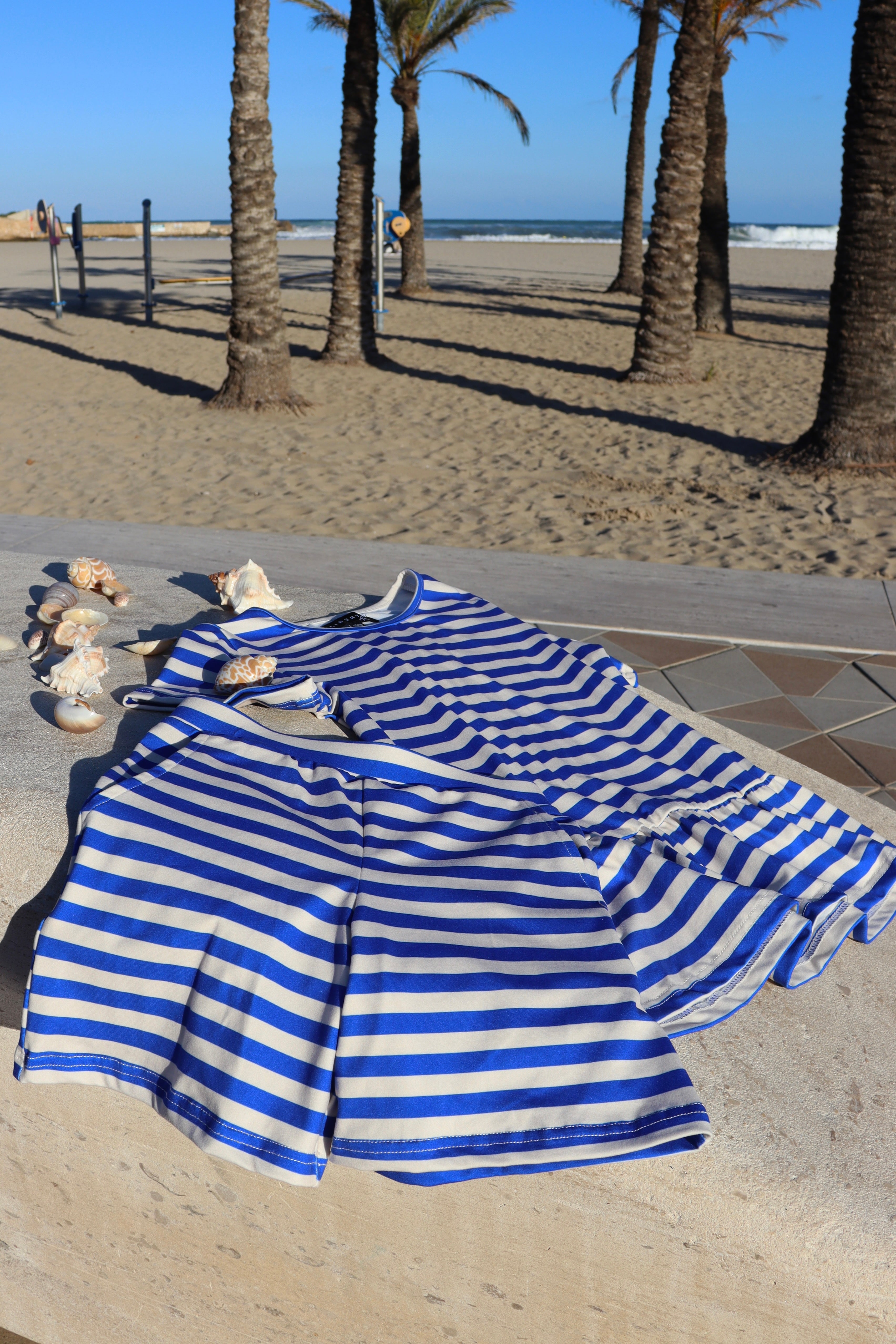 Alma Shorts (Kids) | Stripe Ivory Cobolt | Shorts fra Liberté Ami