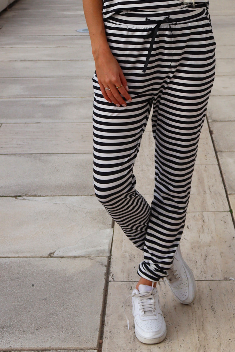 Alma Pants | Black Creme Stripe | Bukser fra Liberté