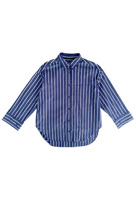 LANGERMET STRIPET SKJORTE | KLASSISK OG TRENDY SKJORTE FOR DAME