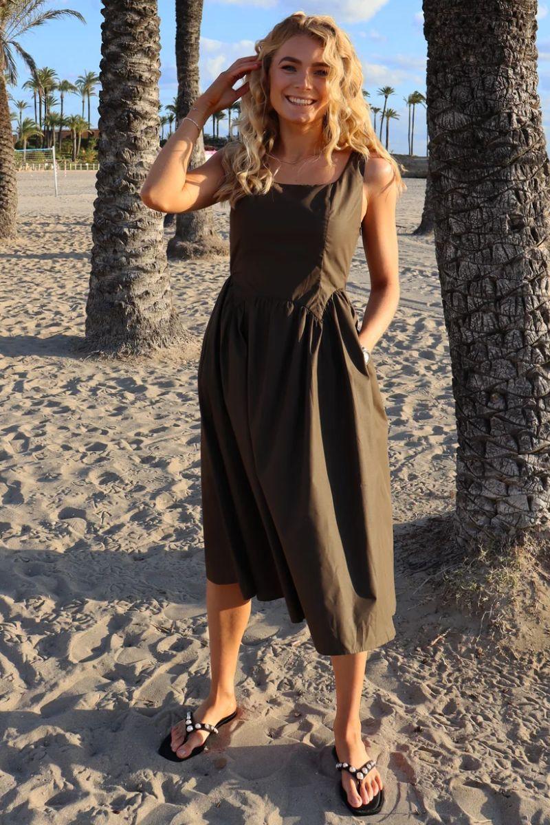 Agnes Dress | Choco | Kjole fra Liberté