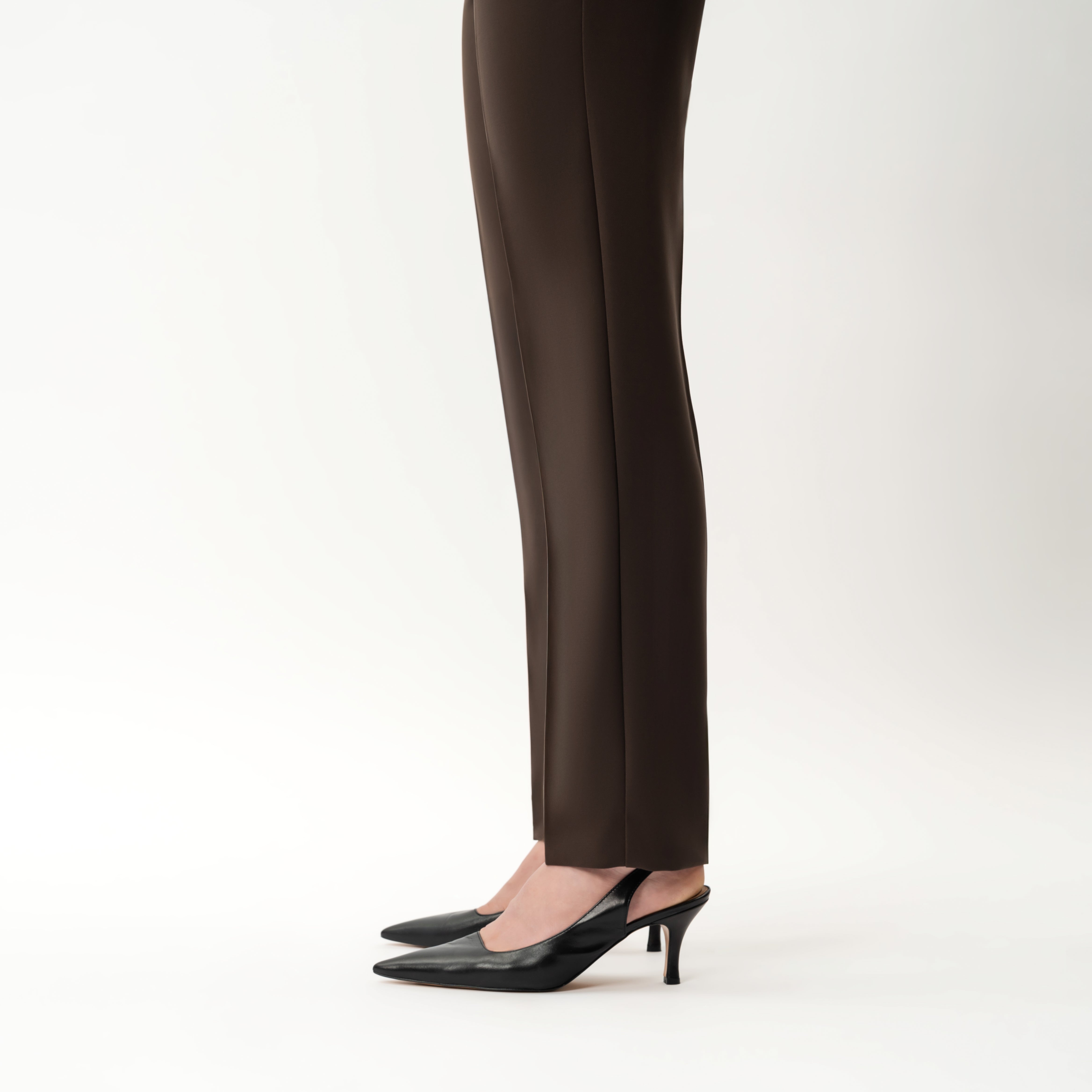 Crepe slimfit bukse | trendy chic loungebukse for dame