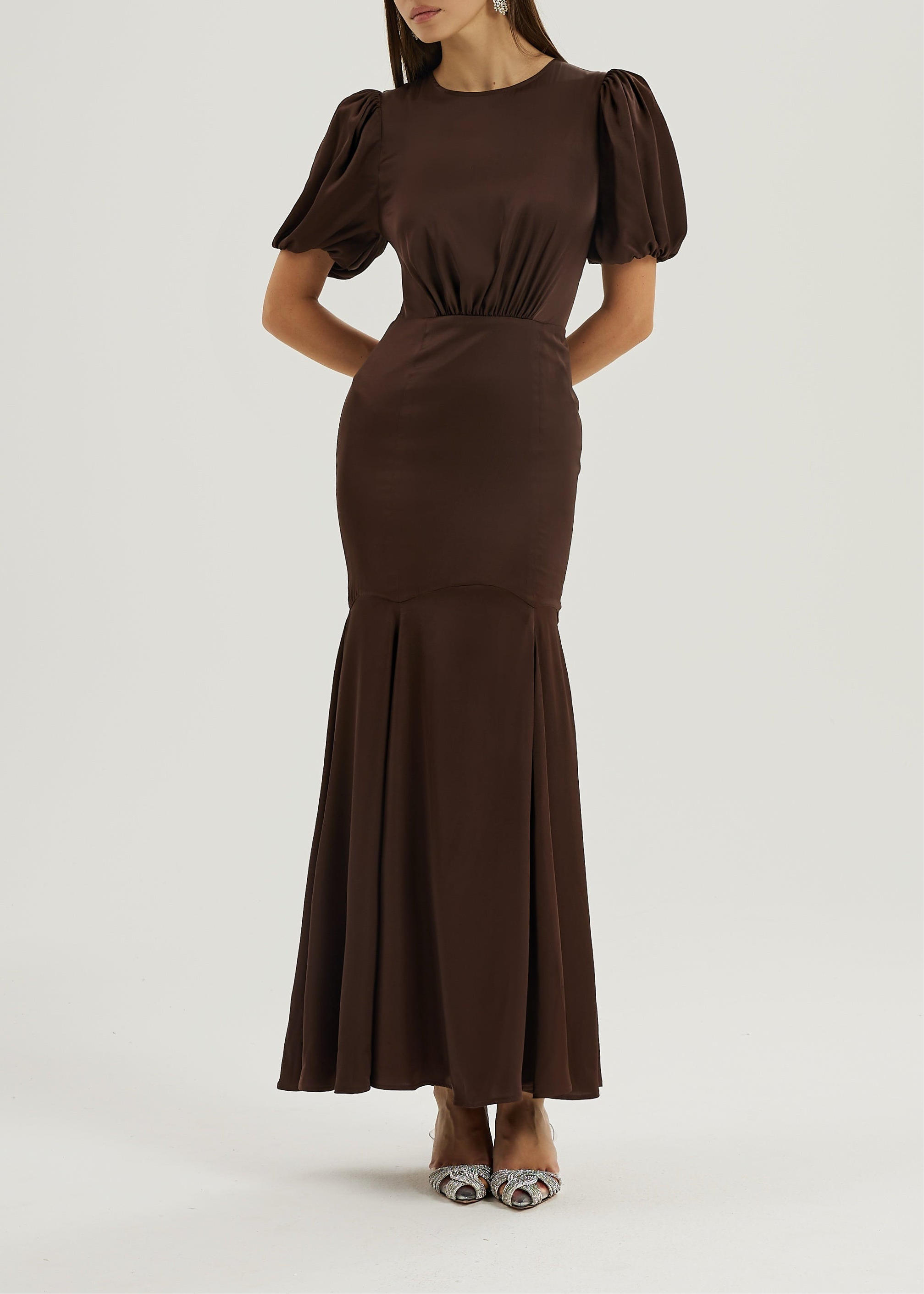 Sidney Sateng Maxikjole med Peplum | Kakao