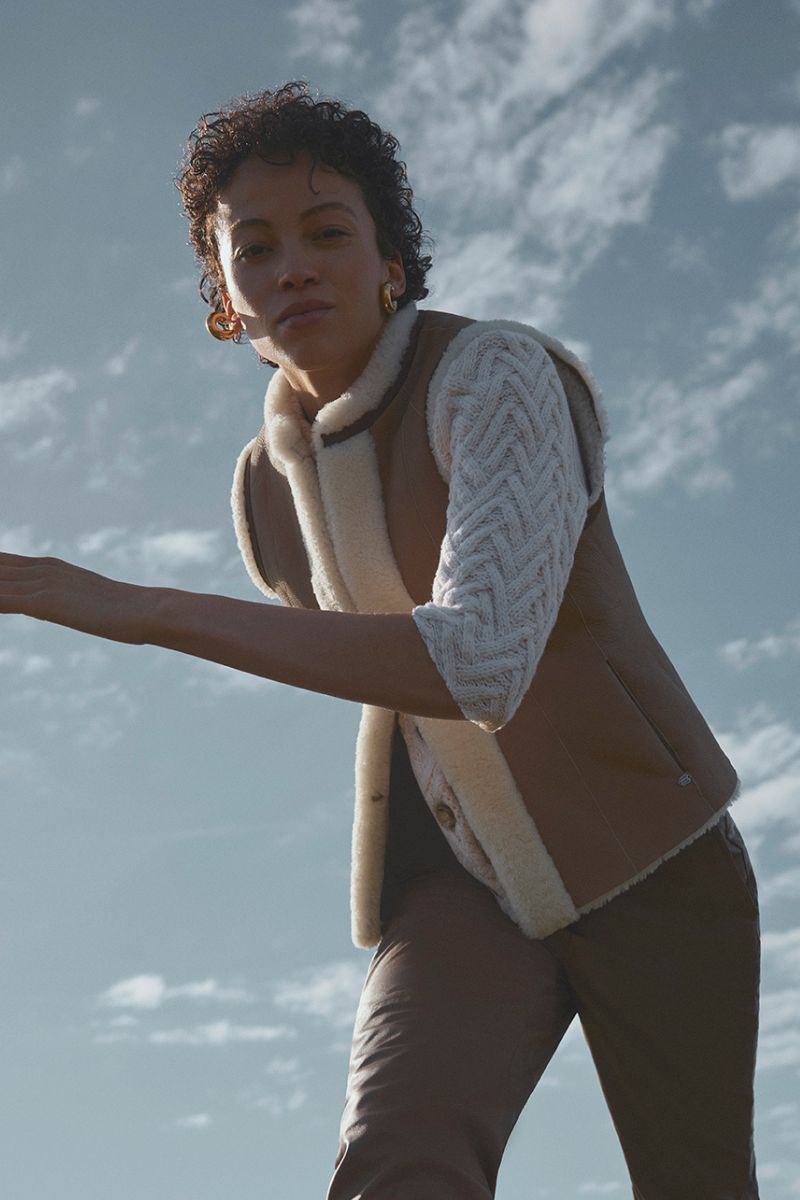 Abena Shearling waistcoat | Super Neutral | Vest fra Gustav