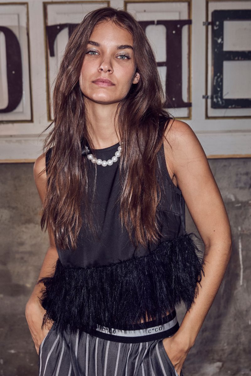 Adna Feather Top 35666 | Black | Top fra Co'couture