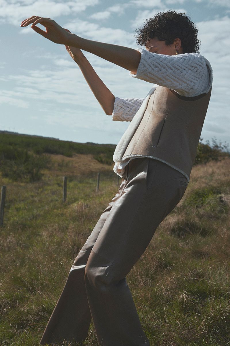 Abena Shearling waistcoat | Super Neutral | Vest fra Gustav