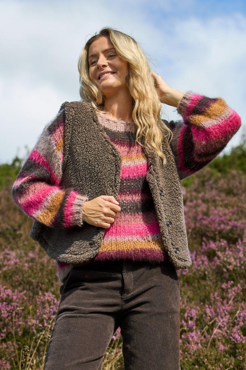 Adria Multi Striped Jumper | Berry | Strik fra Black Colour