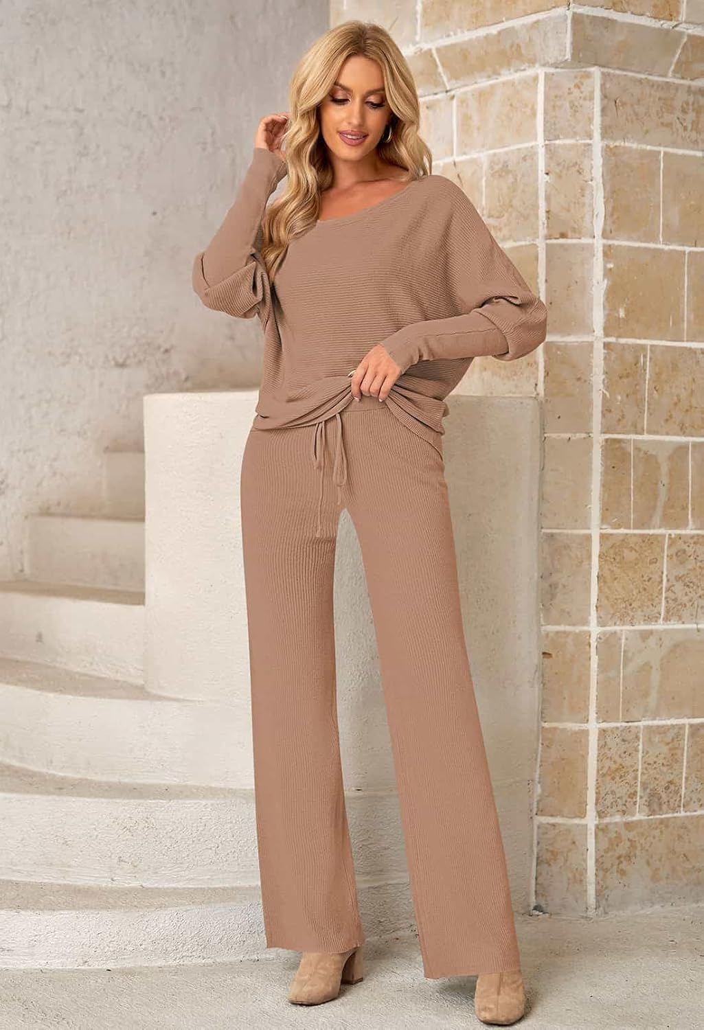 STRIKKESETT FOR DAME – HØY HALS GENSER &amp; VIDE BUKSER | TRENDY LONGWEAR KOMFORTABELT MUST-HA