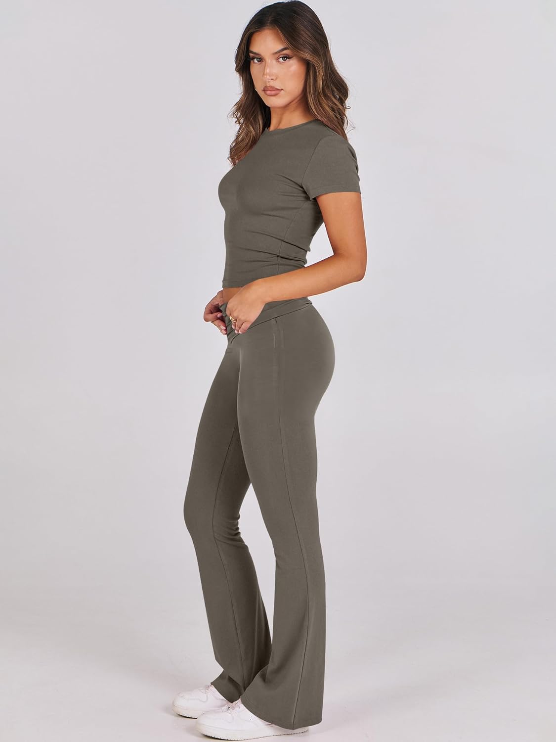 ANRABESS DAME LONGWEAR – TRENDY 2-DELT SETT MED FLAREBUKSE &amp; CROP TOP