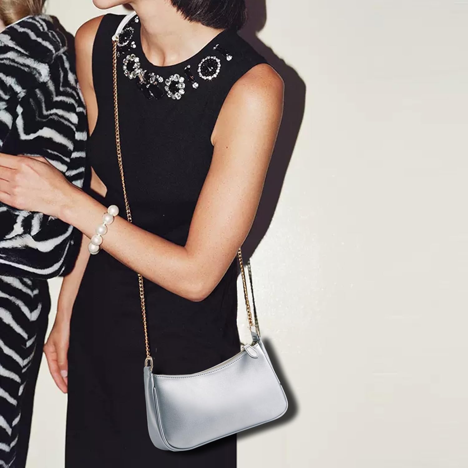 VODIU CLUCH TOTE – SKULDERVESKE MED 2 AVTAGBARE STROPER | TRENDY CROSSBODY BAG