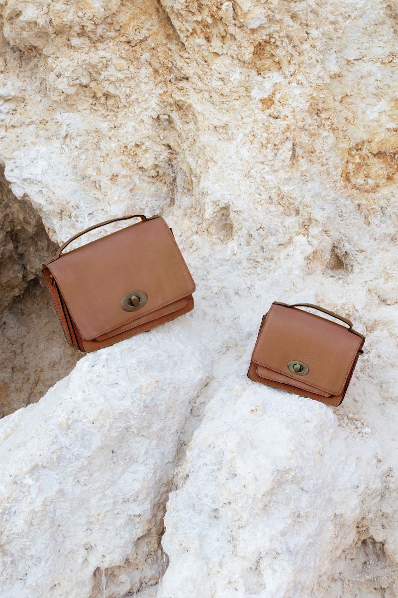 Alba Big | Walnut | Crossover fra Re:designed