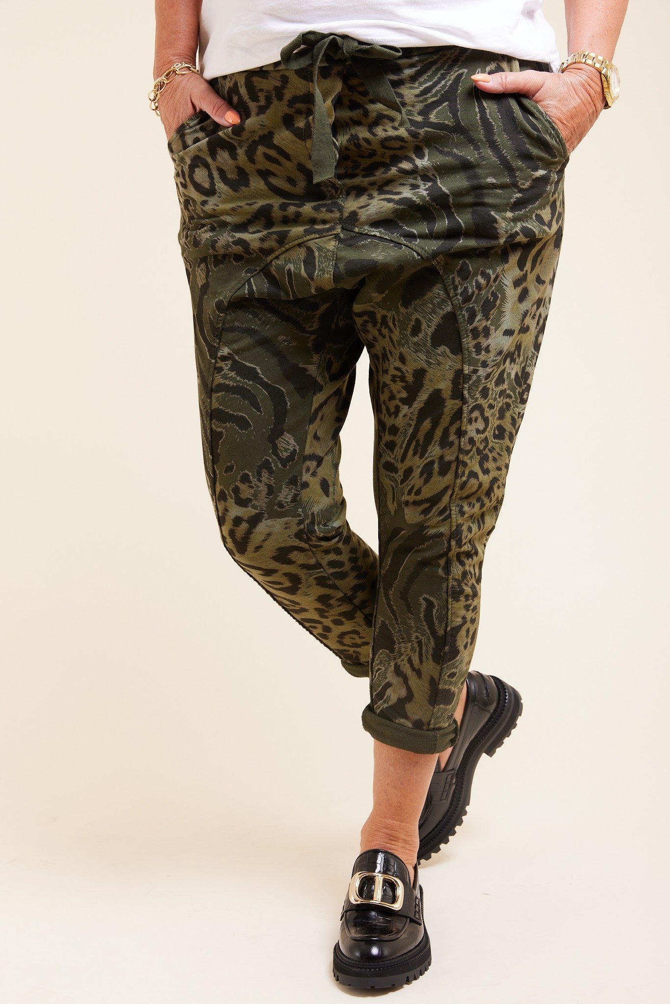 20947 Pant | Military Print | Bukser fra Marta du Chateau