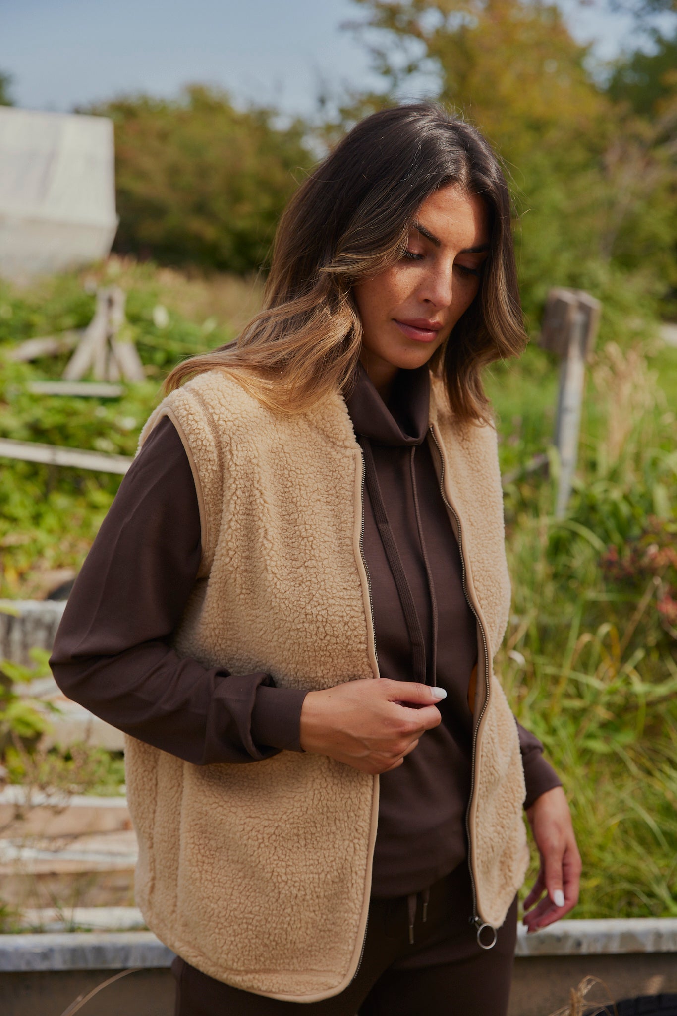 Ada Waistcoat | Sand | Teddy vest fra French Laundry