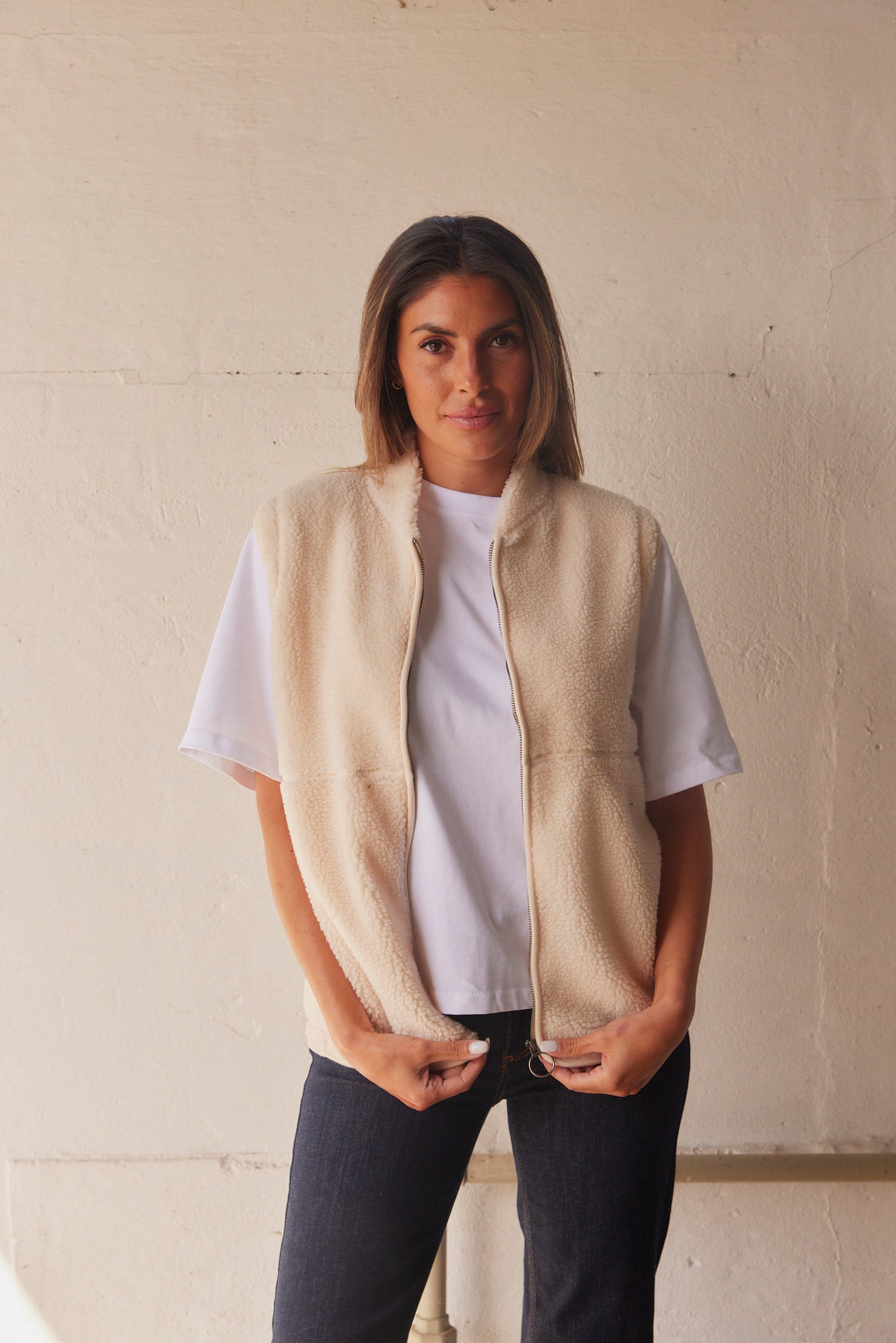 Ada Waistcoat | Creme | Teddy vest fra French Laundry