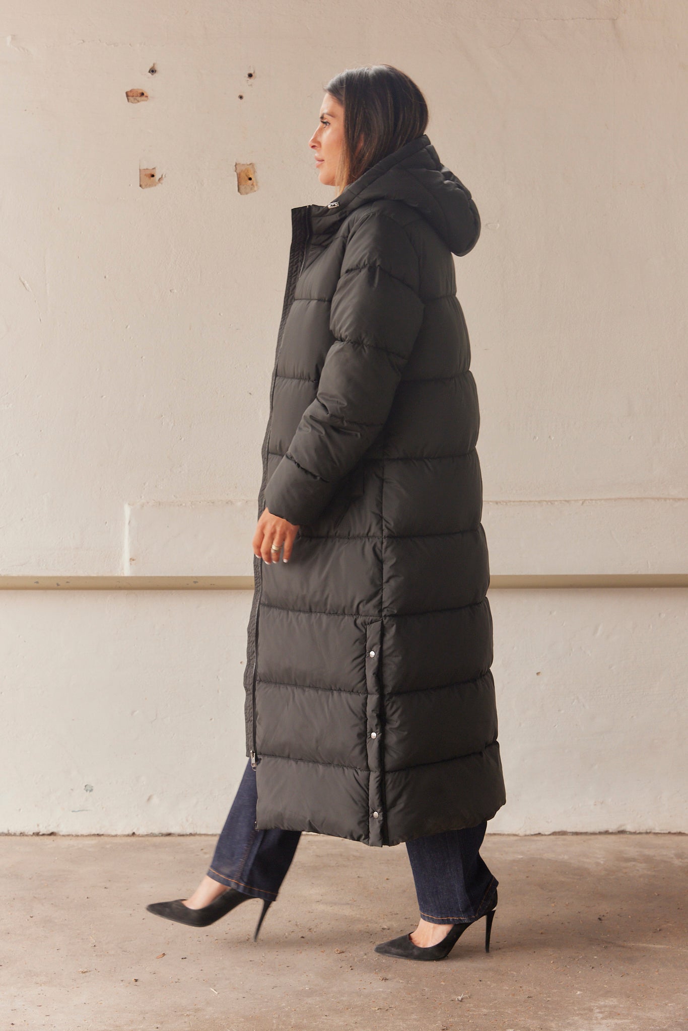 Asta Kåpe | Svart | Frakk fra French Laundry