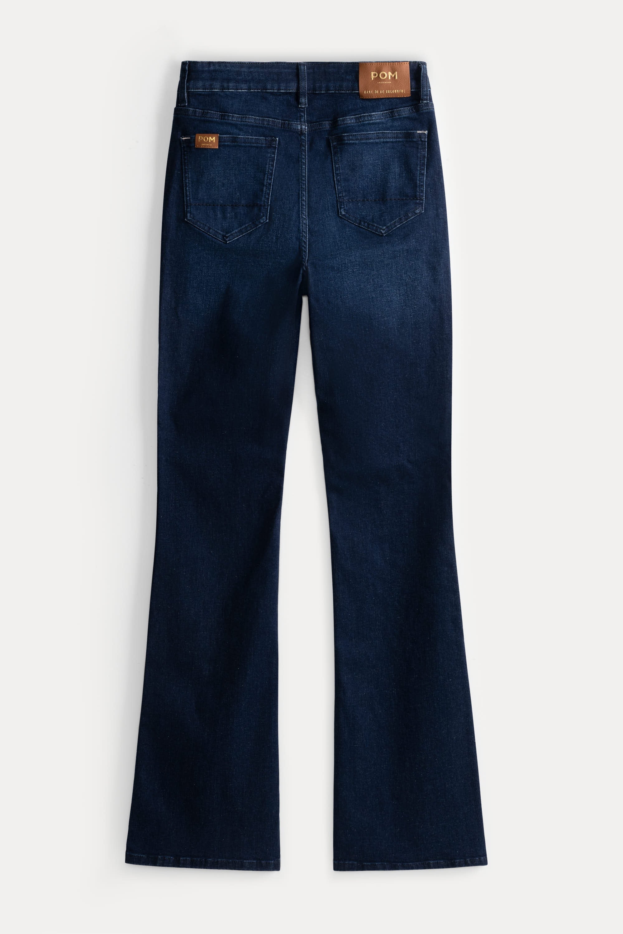 JEANS – ESMEE FLARE MØRK BLÅ | TRENDY HØYMIJE DENIM MED BREDBEN