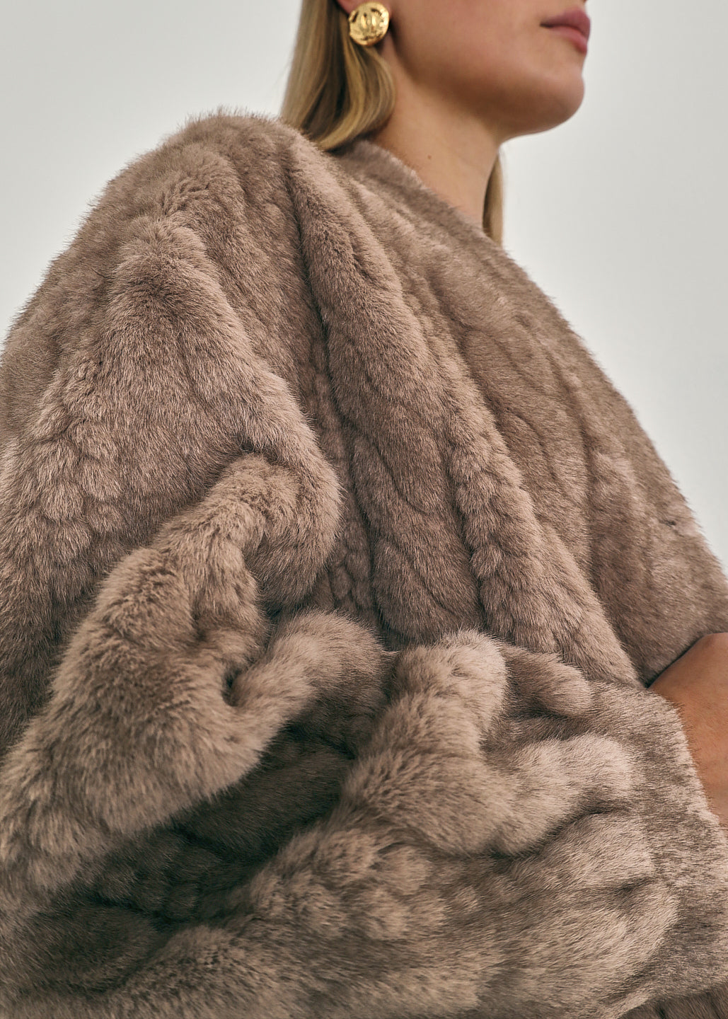 Vail Chic Pels Cardigan-Kåpe | Trøffel