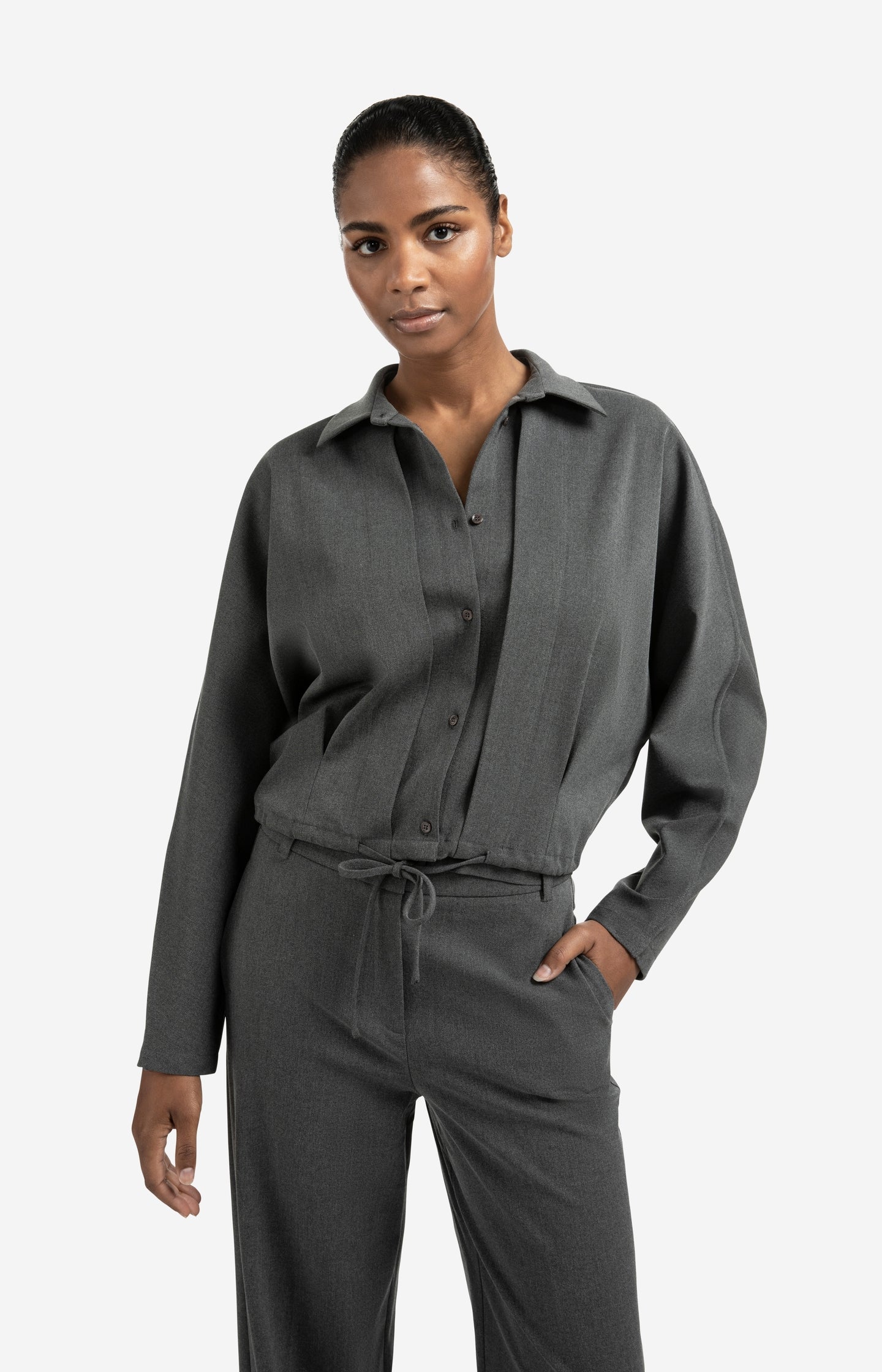 Blusejakke med Livfolder og Knytebelte