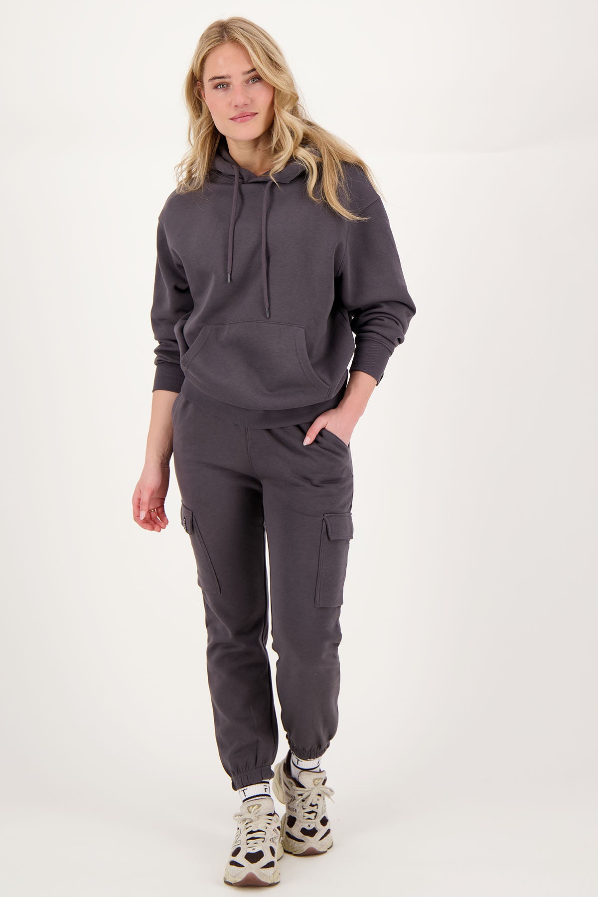 CLOUDY HOODY UNISEX – GRAFITT