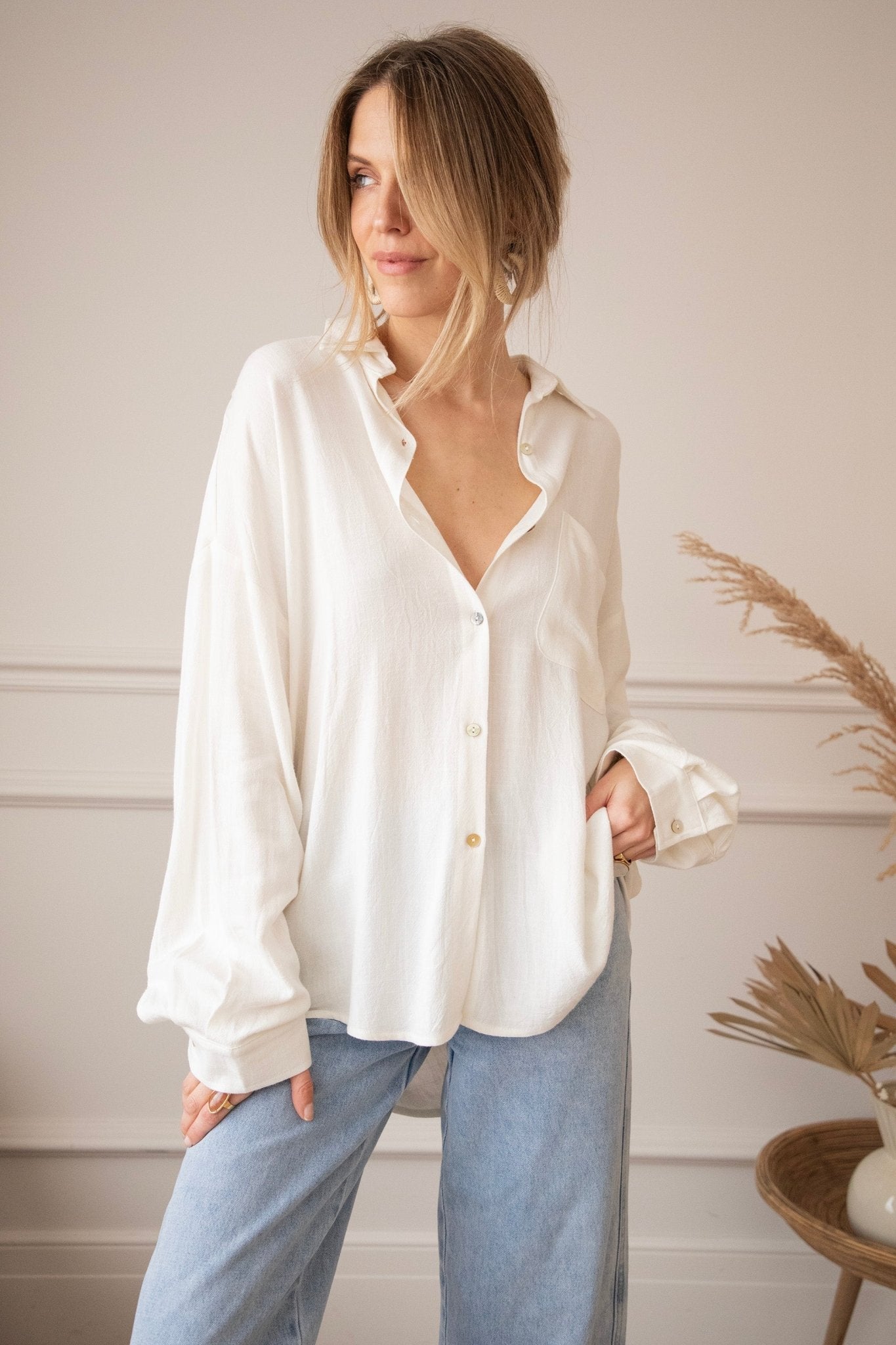 LØS LINBLUSE – BEIGE | OVERSIZE TRENDY SOMMERBLUSSE