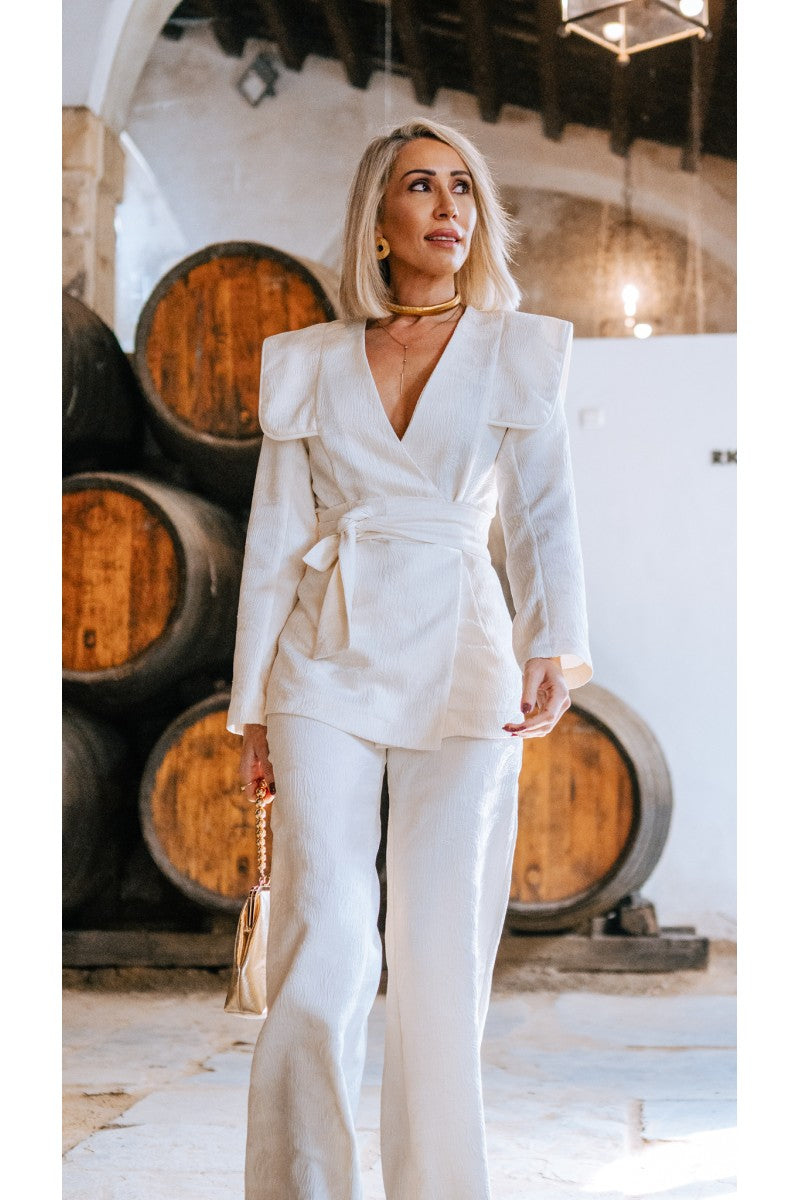 Traije Alfi | trendy chic damedrakt / buksesett