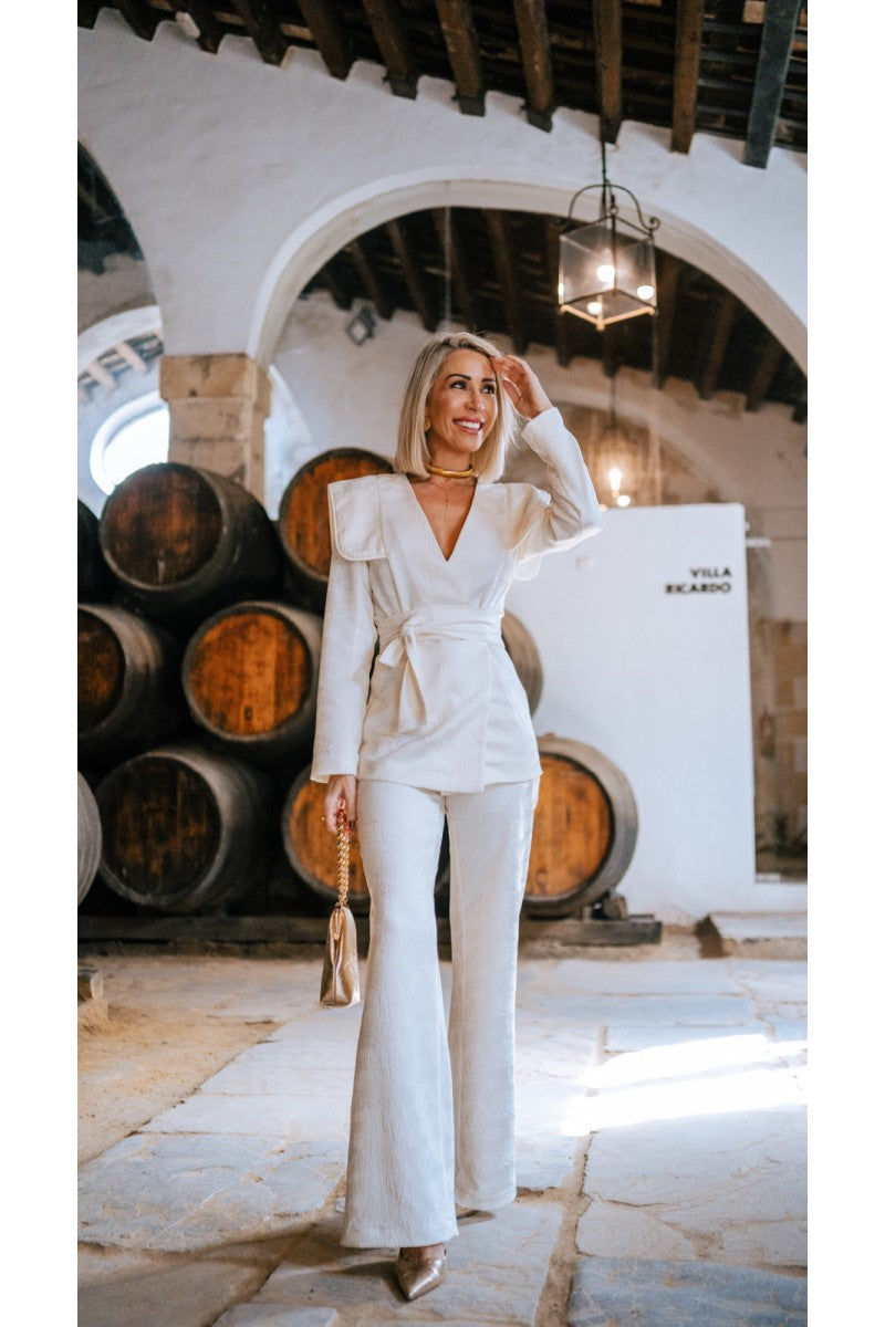 Traije Alfi | trendy chic damedrakt / buksesett